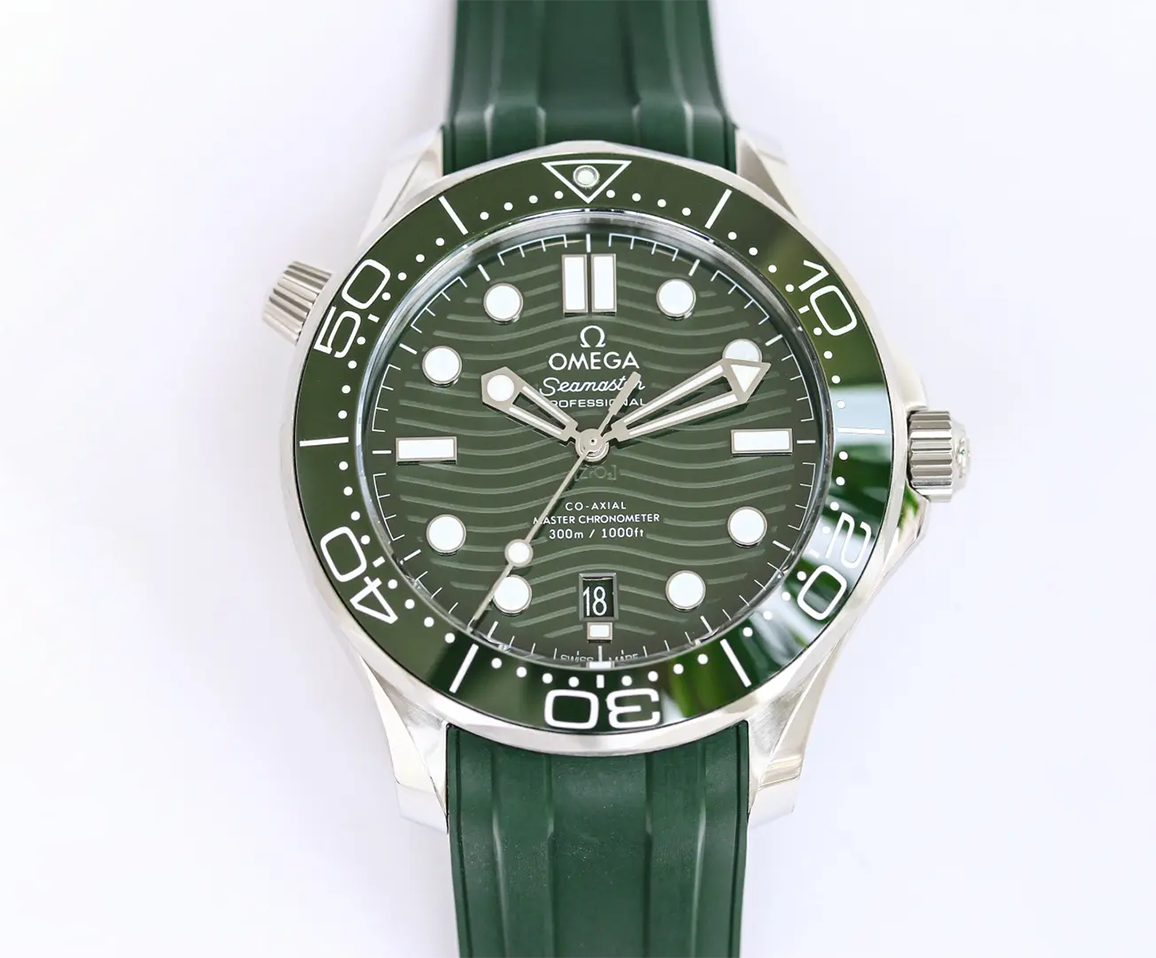 OMEGA 2022新品緑海馬42mmグリーンセラミック